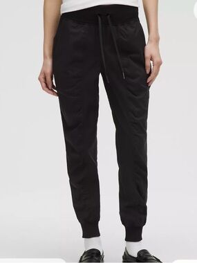 lululemon athletica Black Dance Studio Mid-Rise Jogger. Size. 12